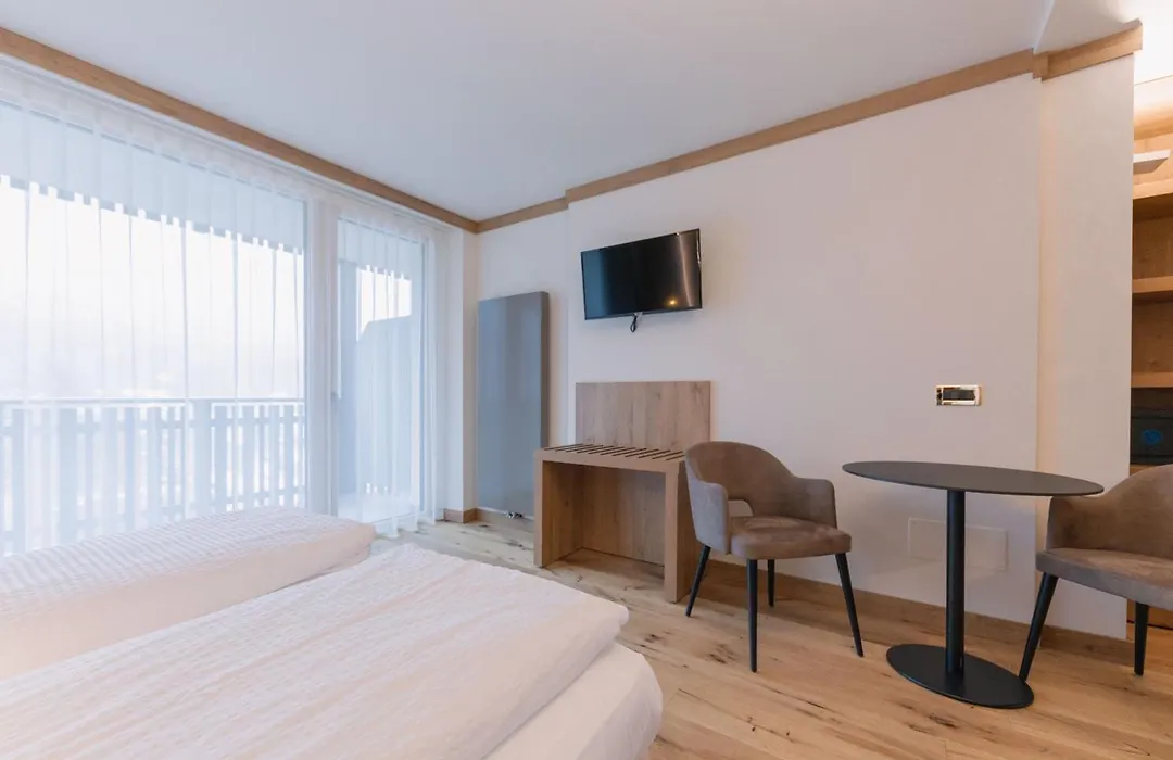 Hotel Ideal-1